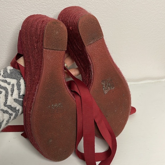 ASOS ankle tie burgundy espadrille 9 - Picture 6 of 8